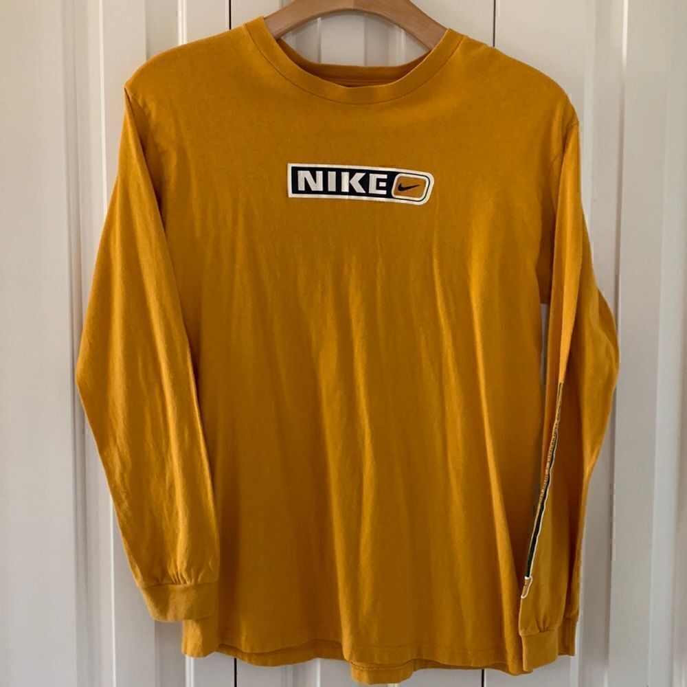 Nike Vintage 90s Spell out‎ Tee Shirt XL workout iowa michigan y2k